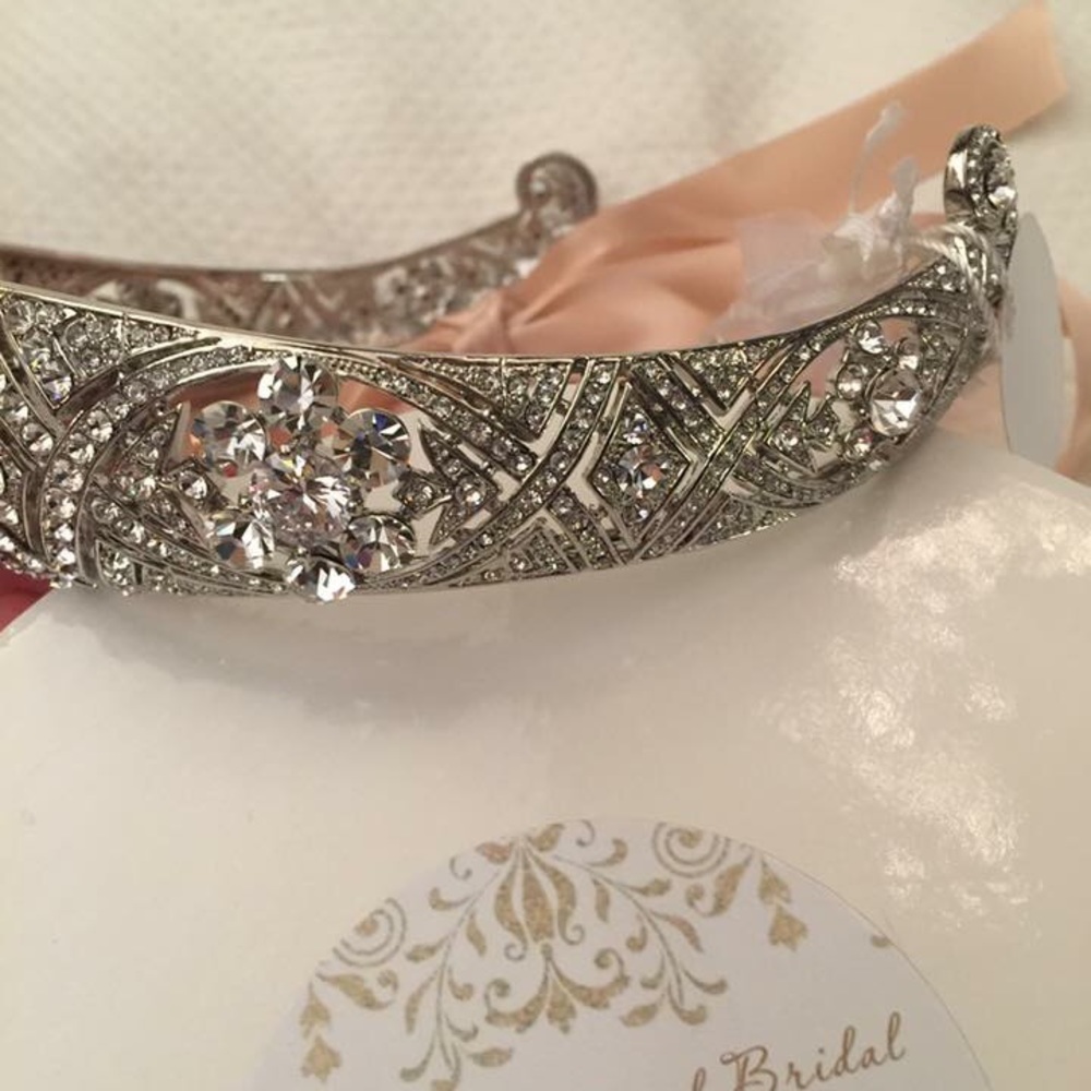 Tiara - Picture 4 of 6